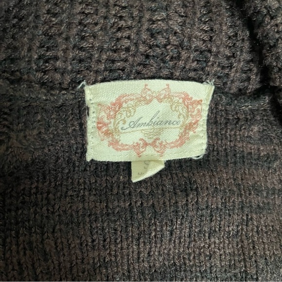 Women’s Ambiance Burgundy Black Cardigan Size Small! - Picture 4 of 5